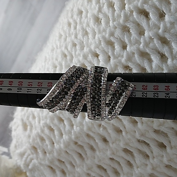 Beautiful Ring NWOT/ Nickle free - Picture 5 of 5